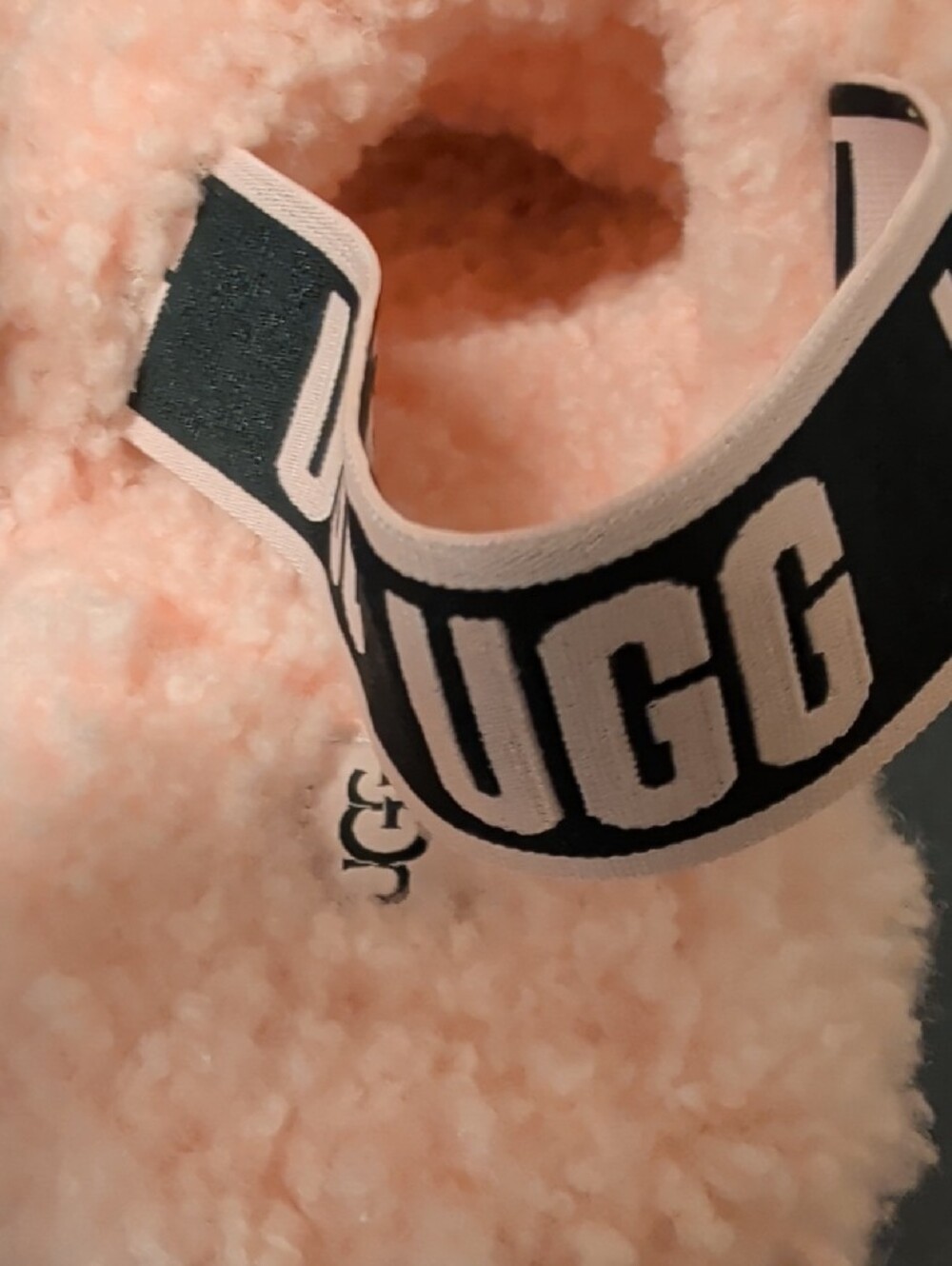 UGG Oh Fluffita Platform Pink Slides Size 8 Like New MSRP $110 - Picture 9 of 10